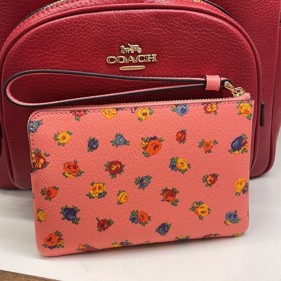 Coach Corner Zip Wristlet With Mini Vintage Rose Print Pink Lemonade Multi - Picture 2 of 16